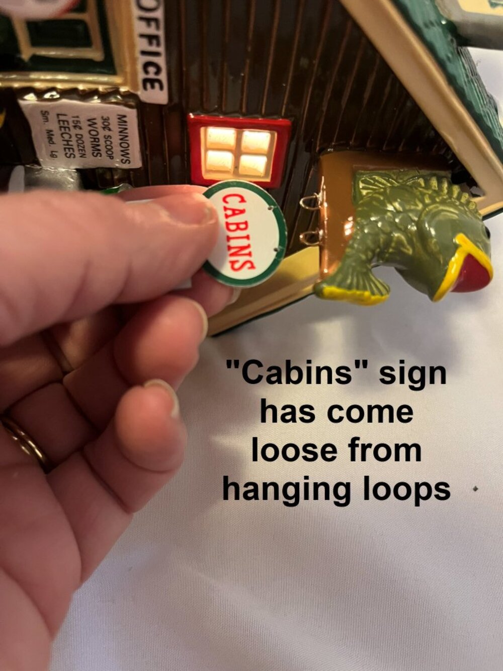 Department 56 Snow Village – Fisherman’s Nook Resort - Picture 12 of 16